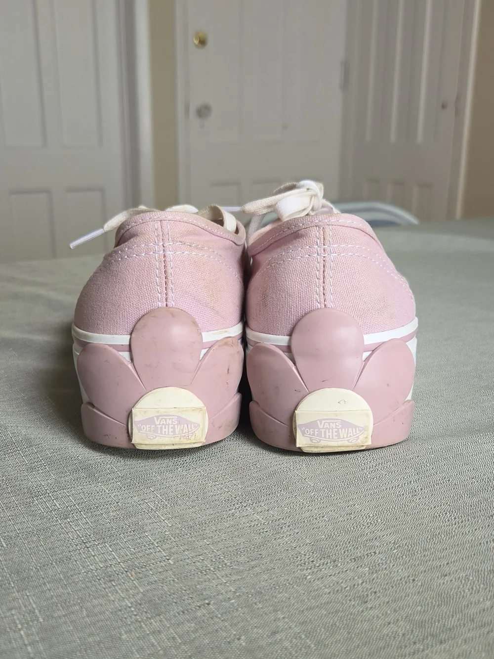 Vans low top
